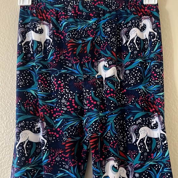 New size OS unicorn capris - Picture 2 of 5
